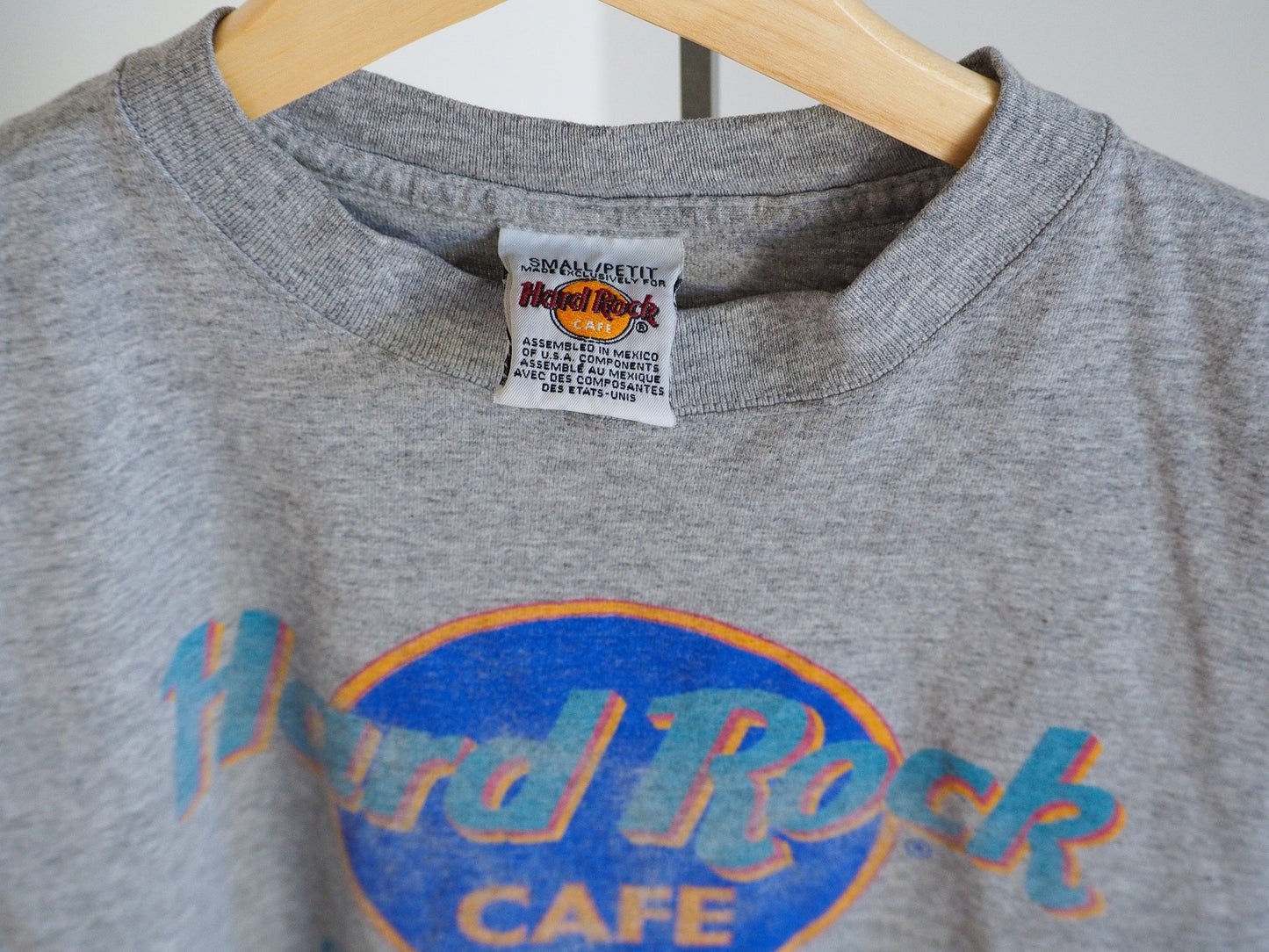 Vintage Hard Rock Cafe Cayman Islands Souvenir T-Shirt Clothes - Afterthought Vintage