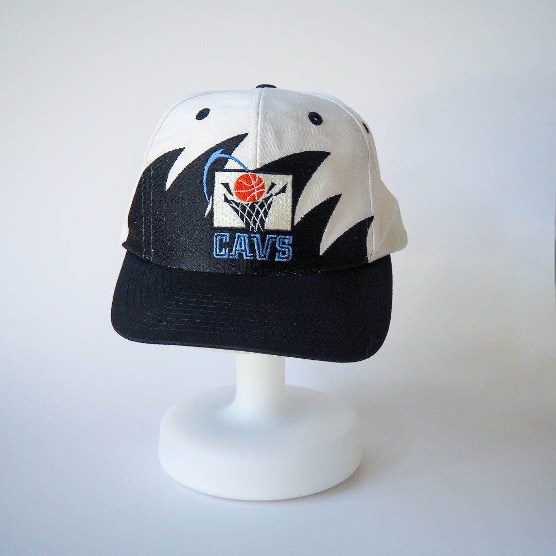 Rare 90s Cleveland Cavaliers Sharktooth Snapback – Vintage Logo 7 Accessories - Logo 7 - Afterthought Vintage