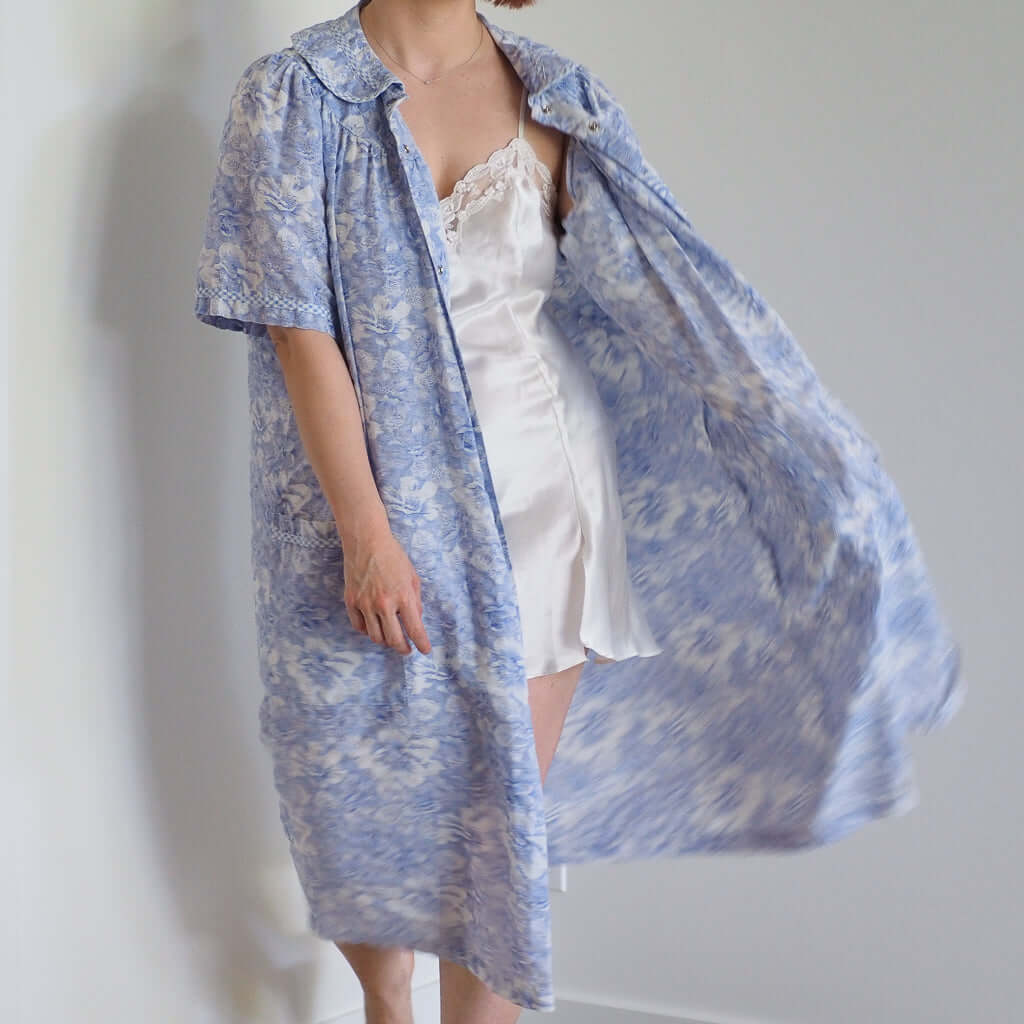 Vintage 1970s Crowntuft Periwinkle Blue Floral Sleep Robe Clothes - Afterthought Vintage