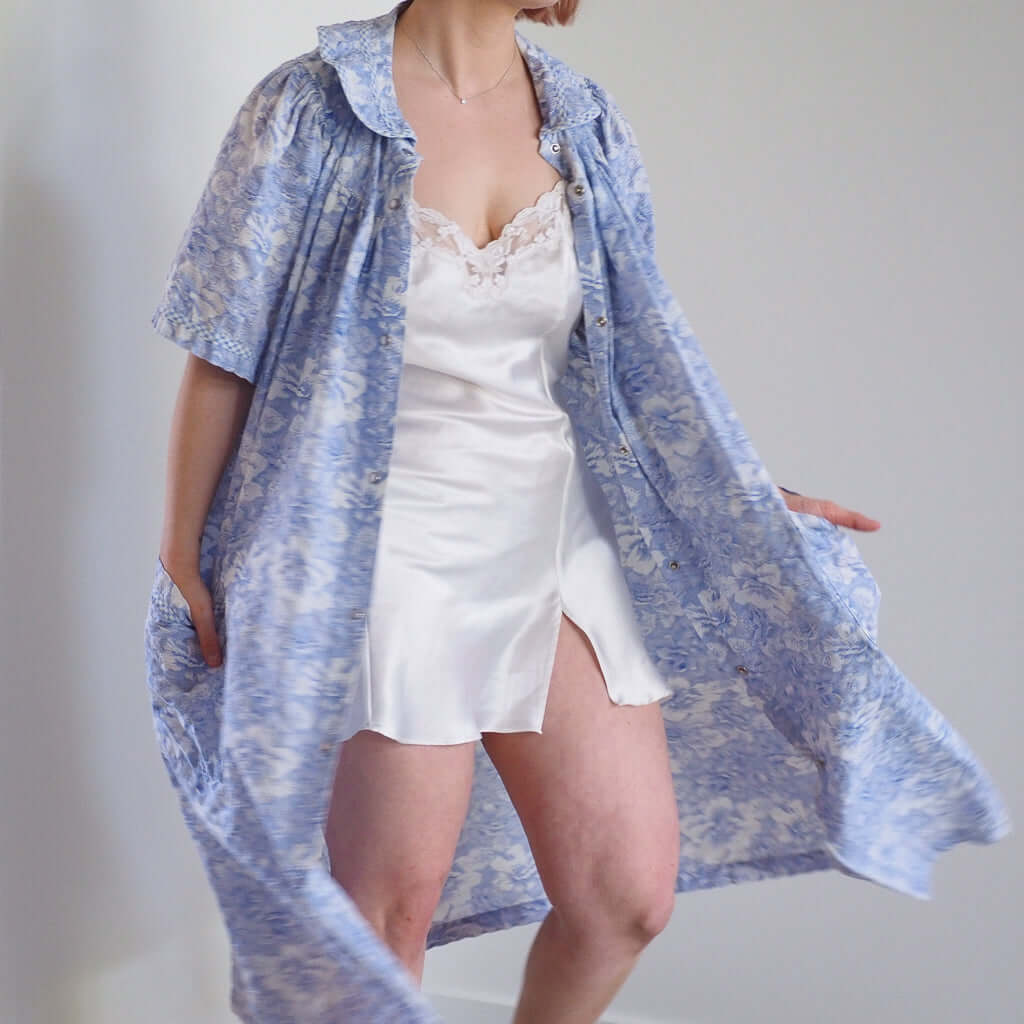 Vintage 1970s Crowntuft Periwinkle Blue Floral Sleep Robe Clothes - Afterthought Vintage