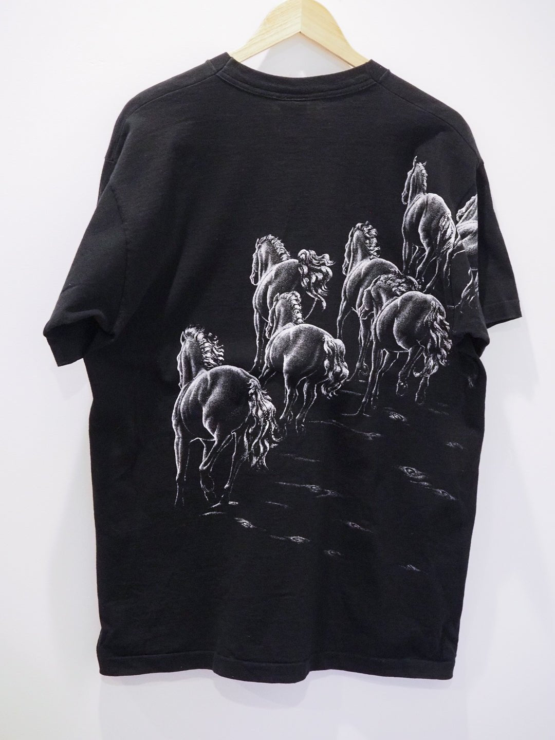 Vintage 1990s Wildhorse Saloon Nashville T-Shirt – Allover Horse Print Clothes - Fruit of The Loom - Afterthought Vintage