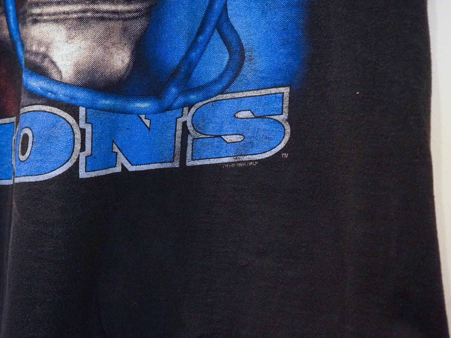 Vintage 1996 Detroit Lions NFL T-Shirt Nutmeg Mills Facemask Graphic Black Clothes - Afterthought Vintage - Afterthought Vintage